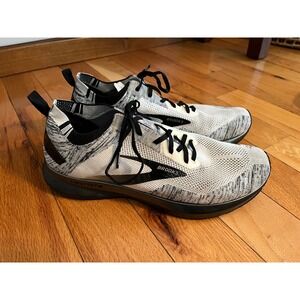 Brooks Levitate 4 Running Shoes Mens Size 12 Trainers White Gray Black Sneakers